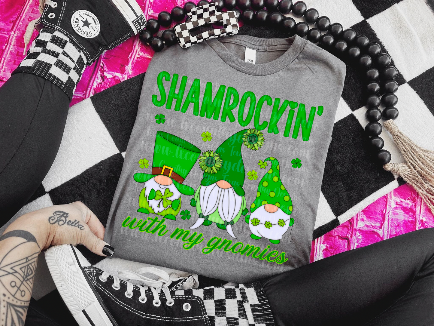 Shamrockin’ with my Gnomies